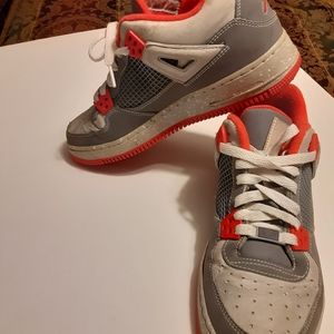 Nike Gray/White/Red Air Jordan Force IV (365370-061) Shoes Preowned 7Y/8.5 Women